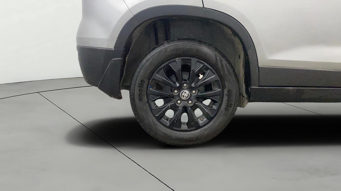 2021 Toyota URBAN CRUISER HIGH GRADE MT, Petrol, Manual, 1,45,828 km, Right Rear Wheel