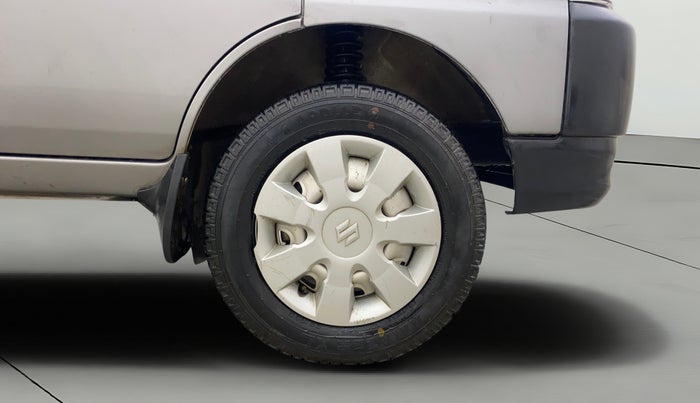 2017 Maruti Eeco 7 STR, Petrol, Manual, 13,946 km, Right Front Wheel