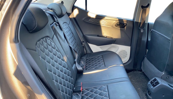 2021 Hyundai AURA S 1.2 CNG, CNG, Manual, 1,09,361 km, Right Side Rear Door Cabin