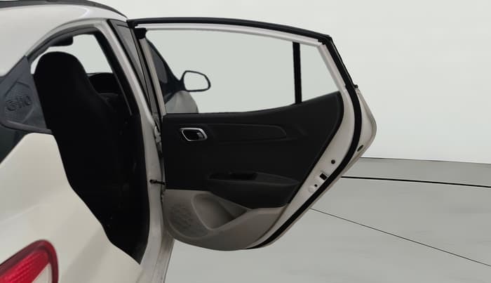 2022 Hyundai GRAND I10 NIOS ASTA 1.2 KAPPA VTVT, Petrol, Manual, 28,144 km, RHS Rear Door