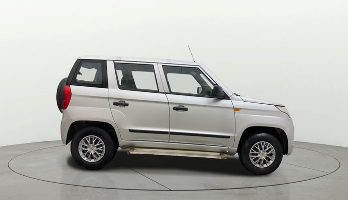 2016 Mahindra TUV300 T4 PLUS, Diesel, Manual, 1,08,591 km, Right Side View