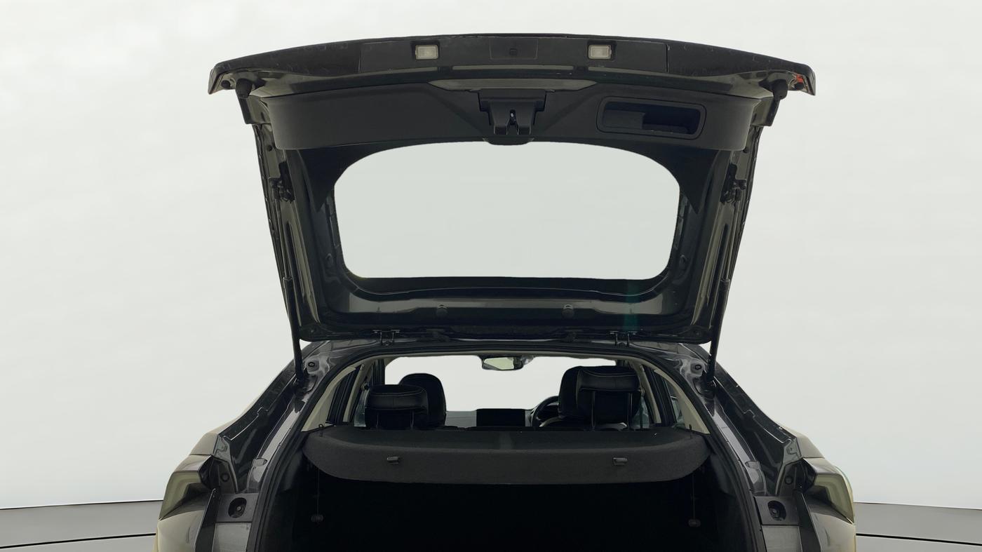 2025 Tata Curvv Creative S 1.2 Petrol 6MT, Petrol, Manual, 11,609 km, Boot Door Open