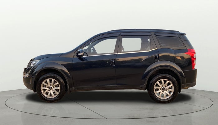 2016 Mahindra XUV500 W8, Diesel, Manual, 83,424 km, Left Side