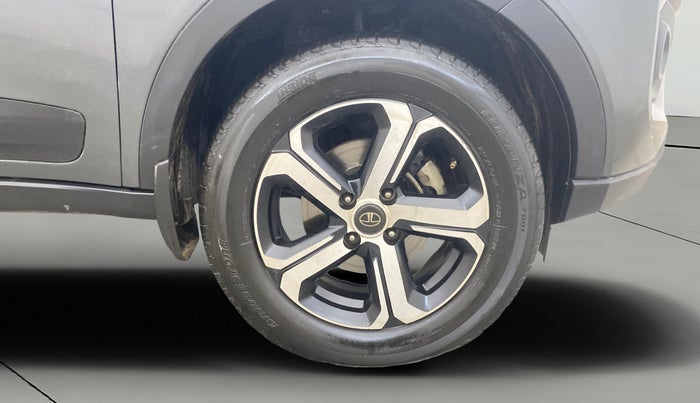 2023 Tata NEXON XZA PLUS LUXURY SUNROOF PETROL, Petrol, Automatic, 90,086 km, Right Front Wheel