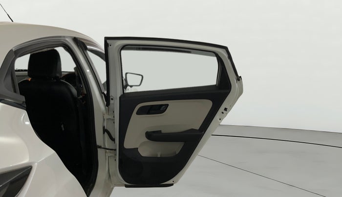 2022 Tata ALTROZ XM PLUS PETROL, Petrol, Manual, 32,439 km, RHS Rear Door