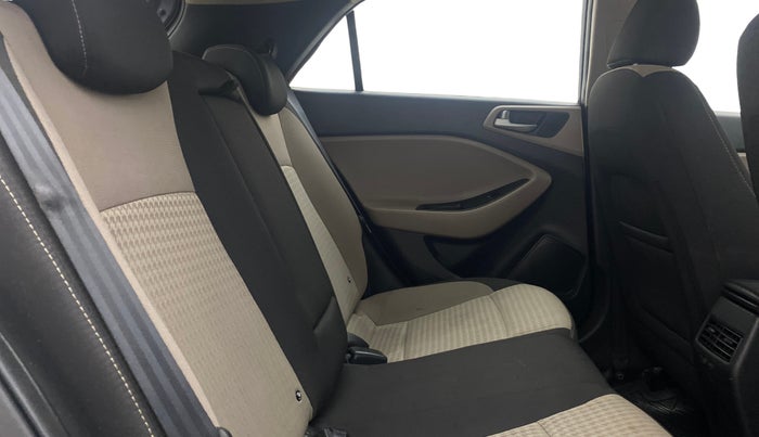 2019 Hyundai Elite i20 ASTA 1.2 (O), Petrol, Manual, 61,986 km, Right Side Rear Door Cabin