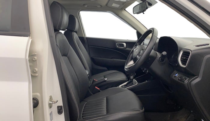 2019 Hyundai VENUE SX PLUS 1.0 TURBO DCT, Petrol, Automatic, 29,975 km, Right Side Front Door Cabin