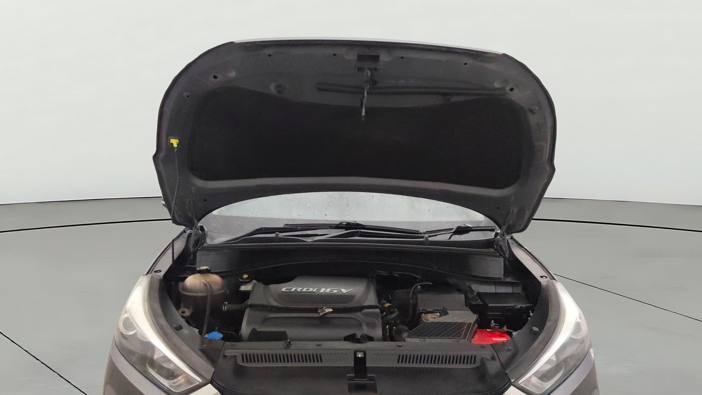 2016 Hyundai Tucson GLS 2WD AT DIESEL, Diesel, Automatic, 1,35,698 km, Open Bonet