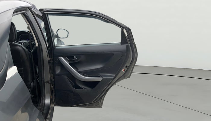 2021 Tata NEXON XMA SUNROOF PETROL, Petrol, Automatic, 86,573 km, RHS Rear Door