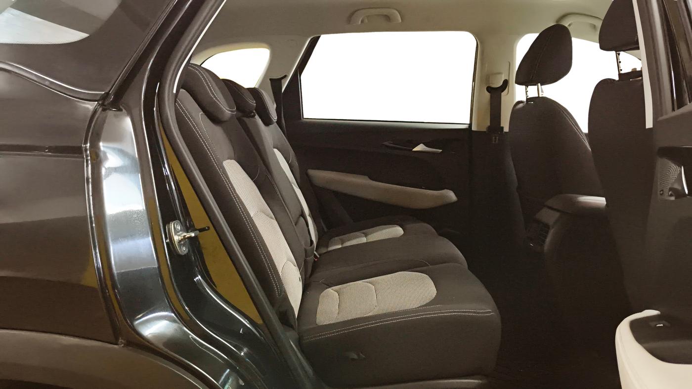 2022 MG HECTOR PLUS SUPER 1.5 PETROL TURBO HYBRID MT 7-STR, Petrol, Manual, 20,862 km, Right Side Rear Door Cabin