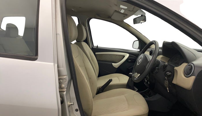 2013 Renault Duster 85 PS RXL DIESEL, Diesel, Manual, 1,49,882 km, Right Side Front Door Cabin