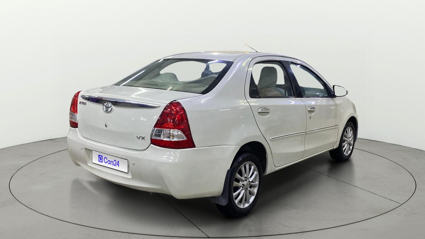 2014 Toyota Etios VX, Petrol, Manual, 1,42,143 km, Right Back Diagonal