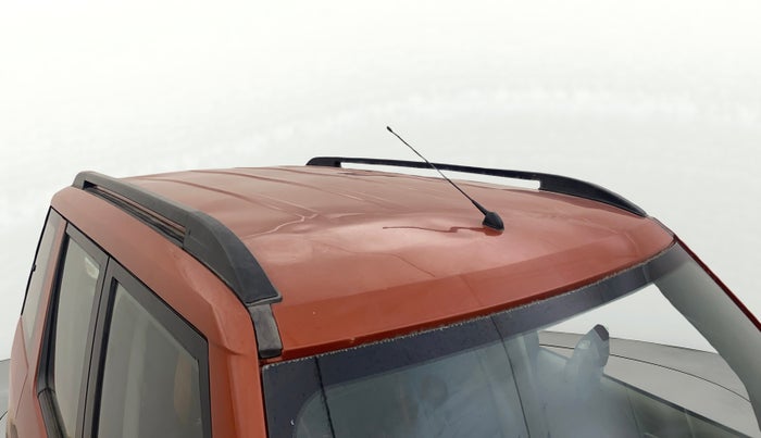 2016 Mahindra TUV300 T8, Diesel, Manual, 1,39,938 km, Roof