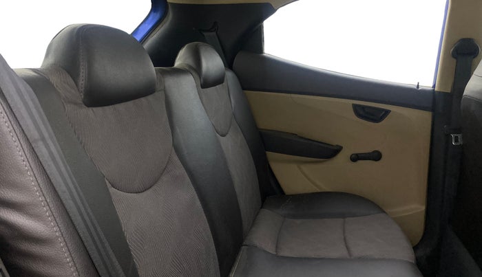 2013 Hyundai Eon ERA +, Petrol, Manual, 47,660 km, Right Side Rear Door Cabin