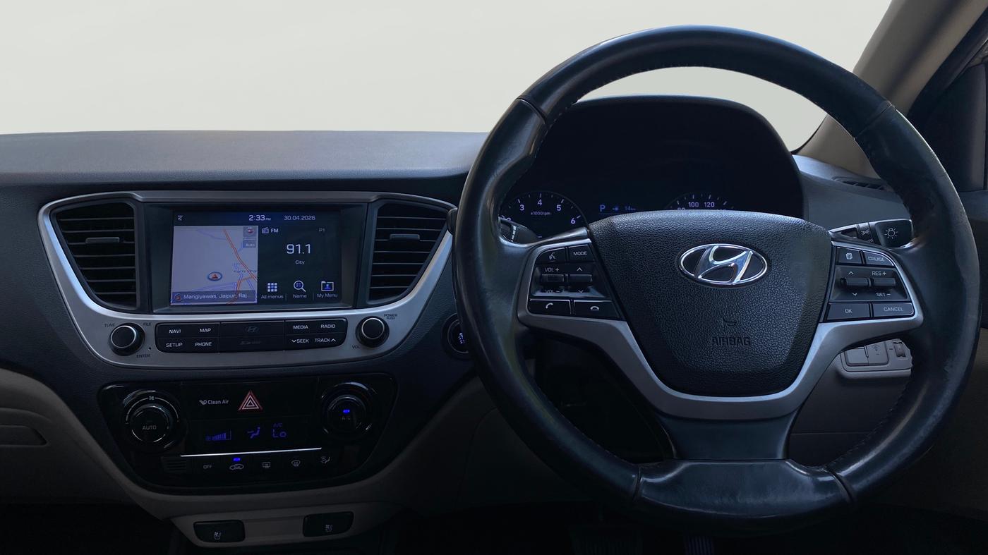 2018 Hyundai Verna 1.6 VTVT SX (O) AT, Petrol, Automatic, 71,791 km, Steering Wheel Close Up