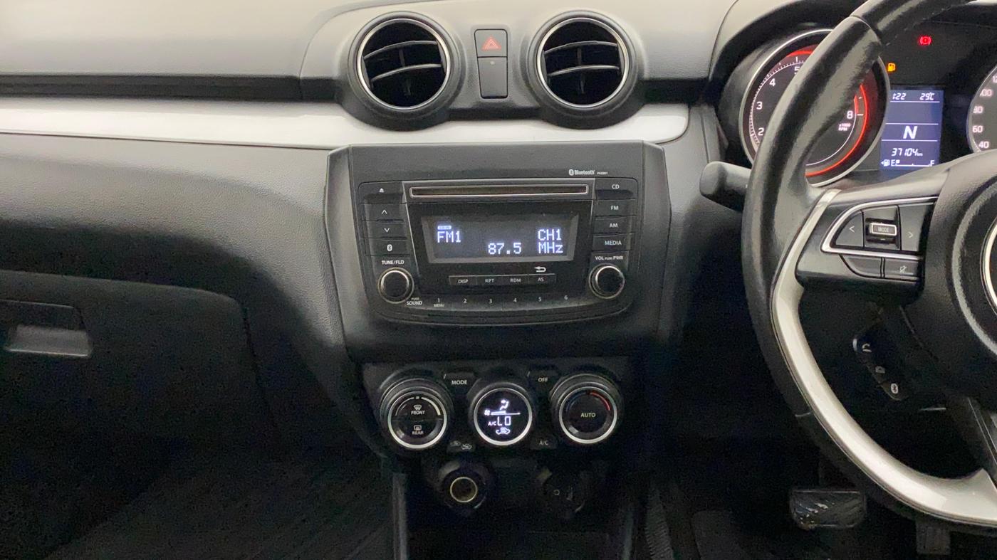 2018 Maruti Swift ZXI AMT, Petrol, Automatic, 37,103 km, Air Conditioner