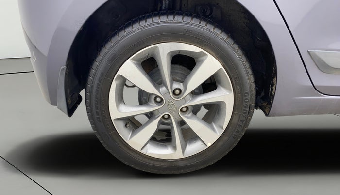 2017 Hyundai Elite i20 ASTA 1.2 (O), Petrol, Manual, 26,246 km, Right Rear Wheel