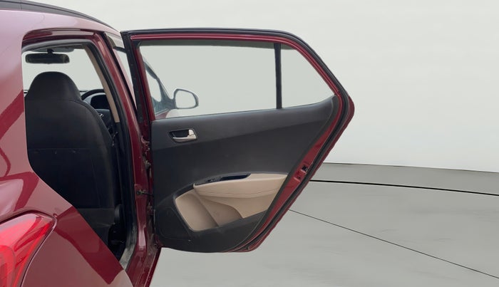 2014 Hyundai Grand i10 SPORTZ AT 1.2 KAPPA VTVT, Petrol, Automatic, 1,10,190 km, RHS Rear Door