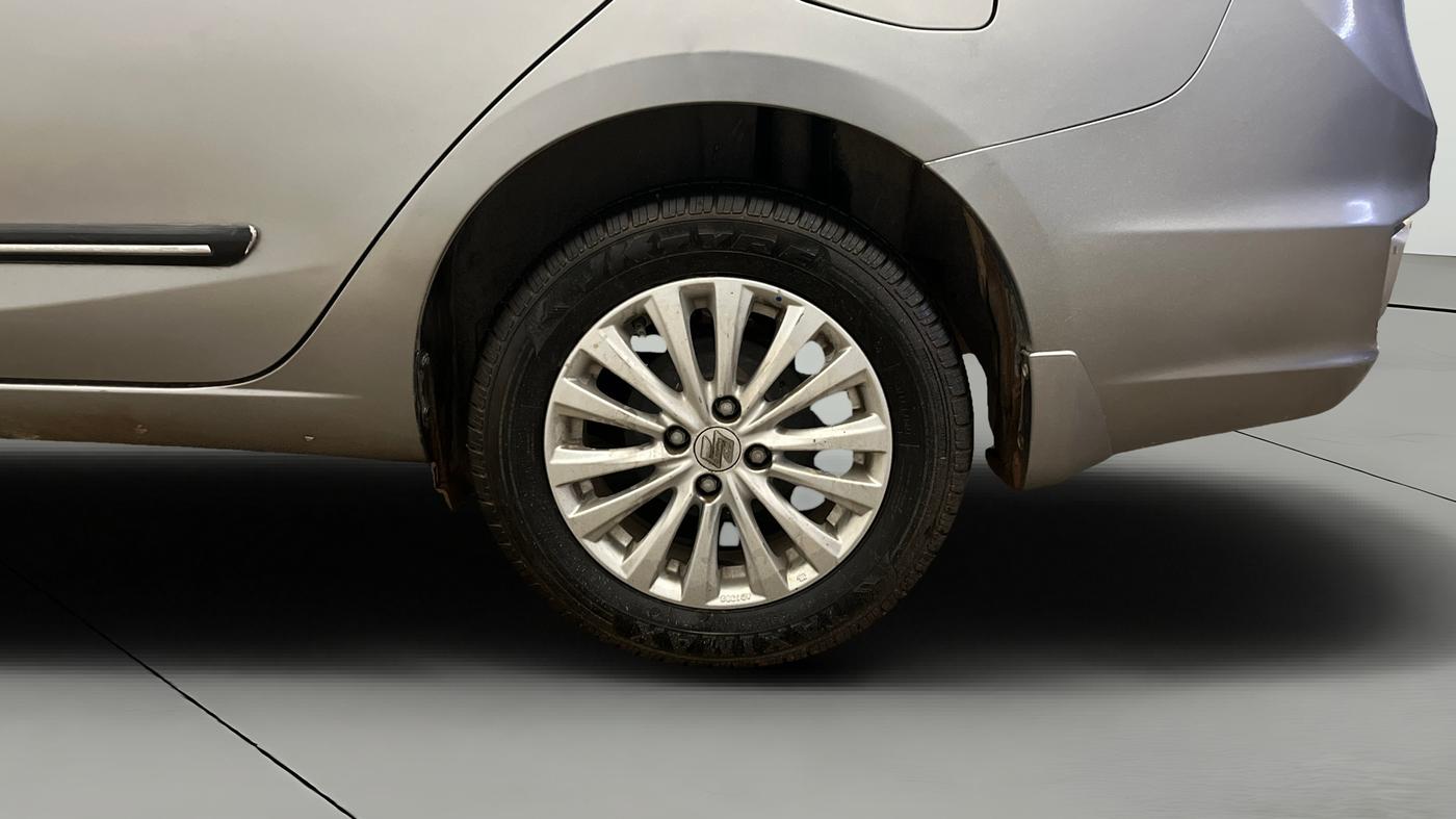 2019 Maruti Ciaz DELTA 1.5 SHVS MT PETROL, Petrol, Manual, 68,263 km, Left Rear Wheel
