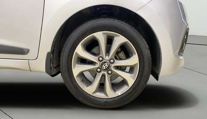 2015 Hyundai Xcent SX AT 1.2 (O), Petrol, Automatic, 24,625 km, Right Front Wheel