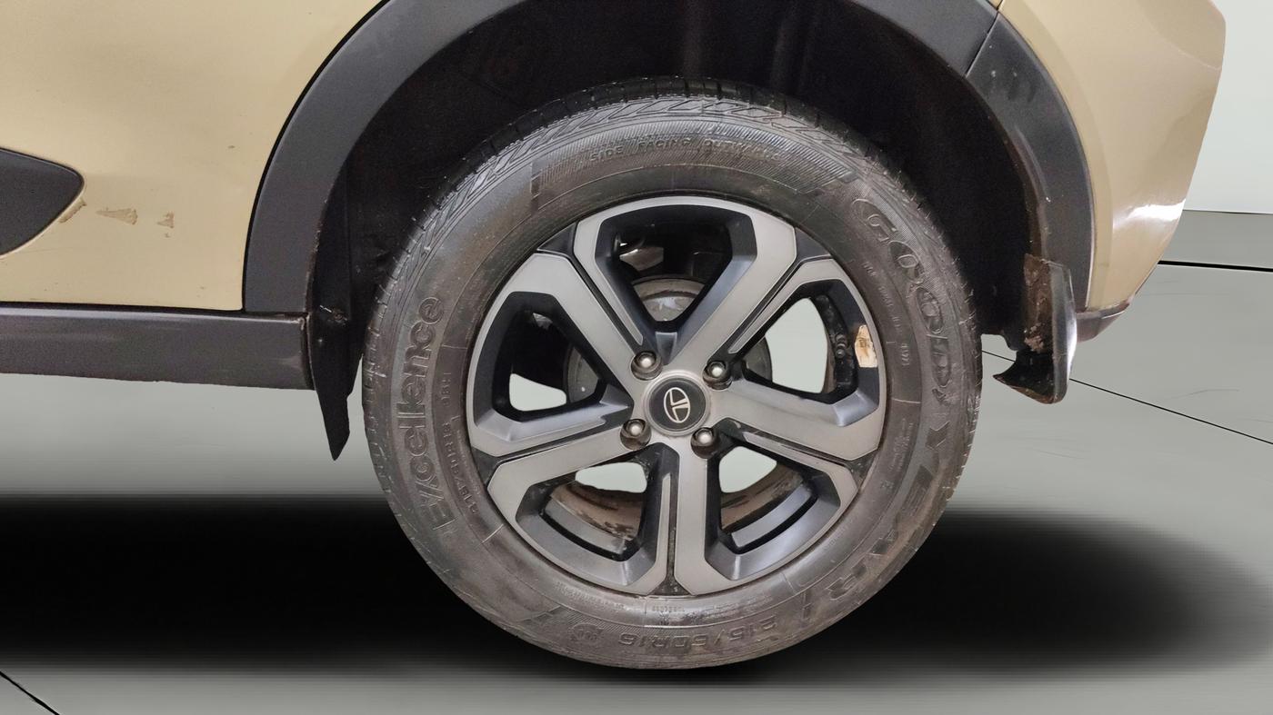 2022 Tata NEXON XZA PLUS (PREMIUM) KAZIRANGA DIESEL, Diesel, Automatic, 23,508 km, Left Rear Wheel