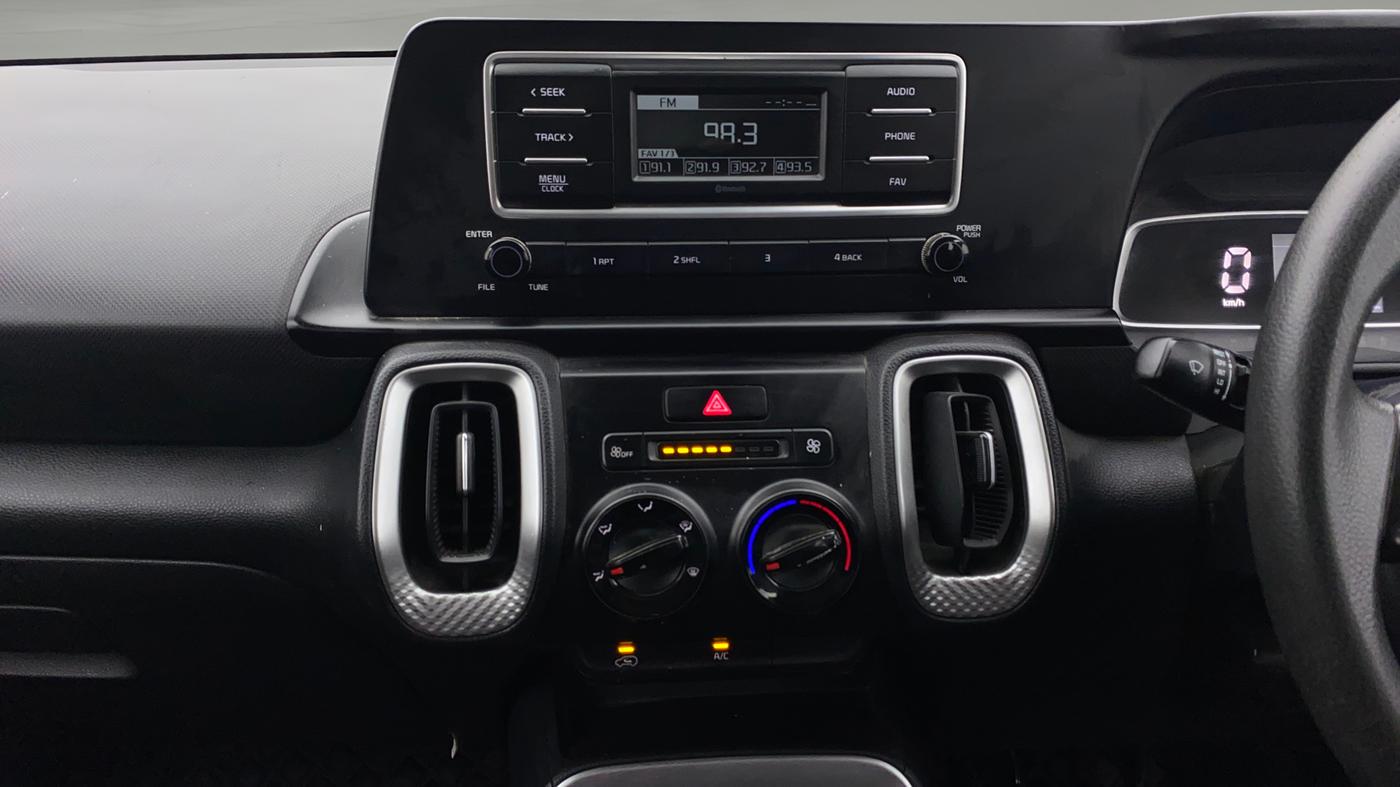 2020 KIA SONET HTK 1.2, Petrol, Manual, 90,391 km, Air Conditioner