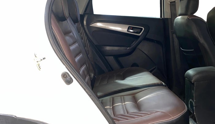 2018 Maruti Vitara Brezza ZDI, Diesel, Manual, 75,894 km, Right Side Rear Door Cabin