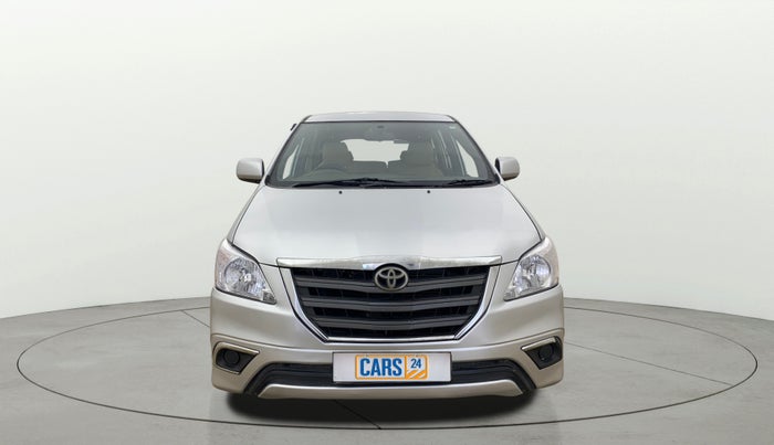 2014 Toyota Innova 2.5 GX 8 STR, Diesel, Manual, 73,319 km, Front