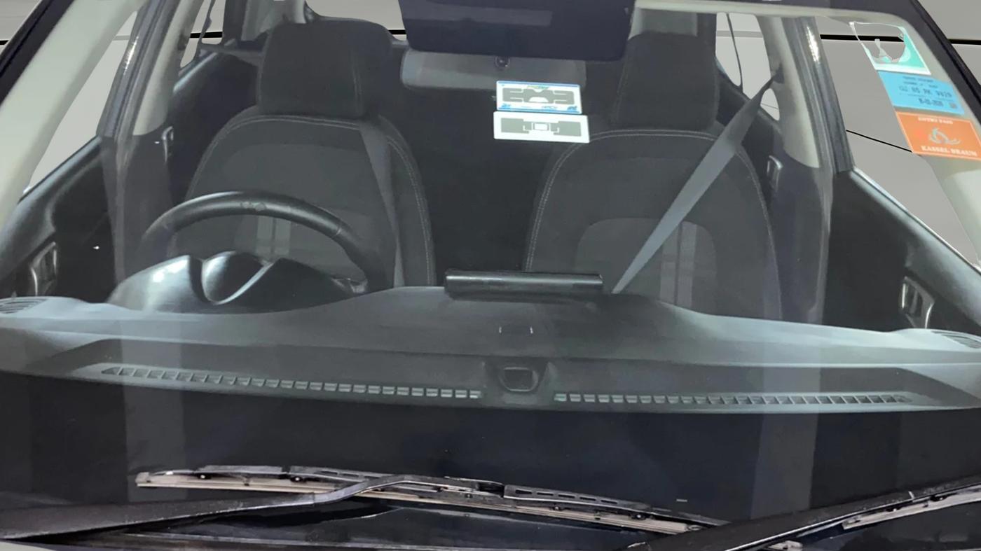 2020 Hyundai VENUE SX 1.0 (O) TURBO, Petrol, Manual, 50,377 km, Front Windshield