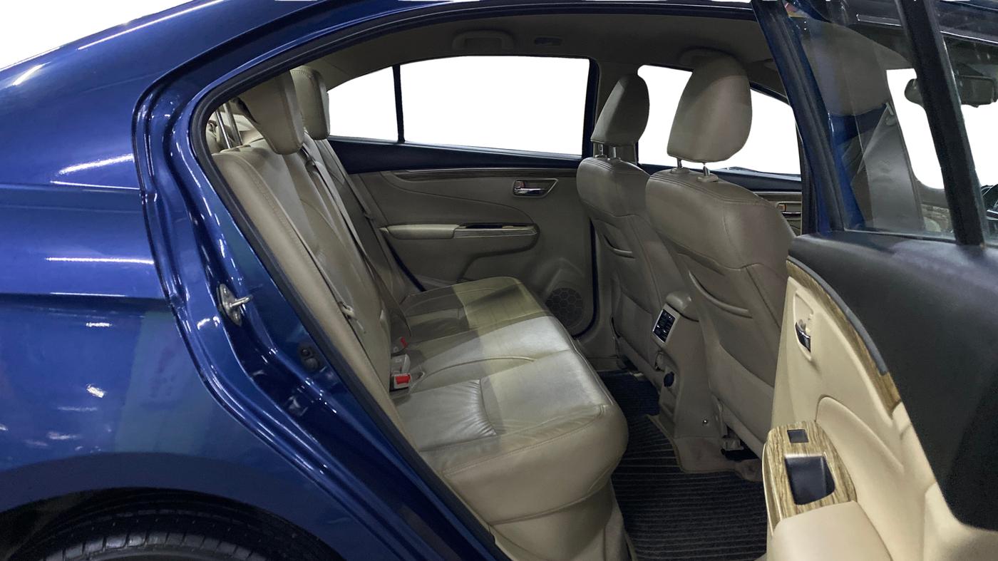 2021 Maruti Ciaz ALPHA 1.5 SHVS PETROL, Petrol, Manual, 25,207 km, Right Side Rear Door Cabin