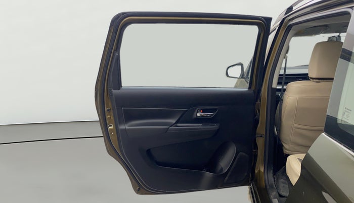 2019 Maruti XL6 ZETA MT, Petrol, Manual, 67,033 km, LHS Rear Door