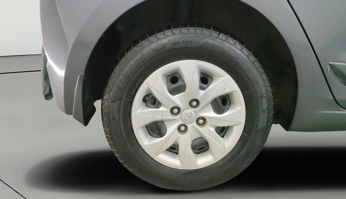 2016 Hyundai Elite i20 SPORTZ 1.2, Petrol, Manual, 29,742 km, Right Rear Wheel