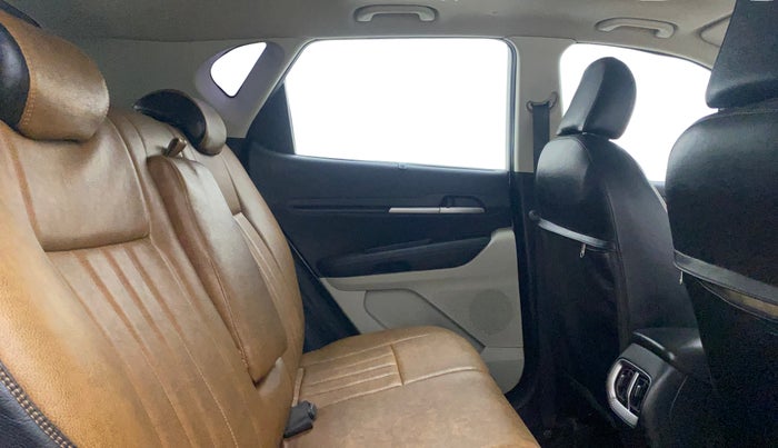 2022 KIA SONET HTX 1.0 IMT, Petrol, Manual, 84,667 km, Right Side Rear Door Cabin