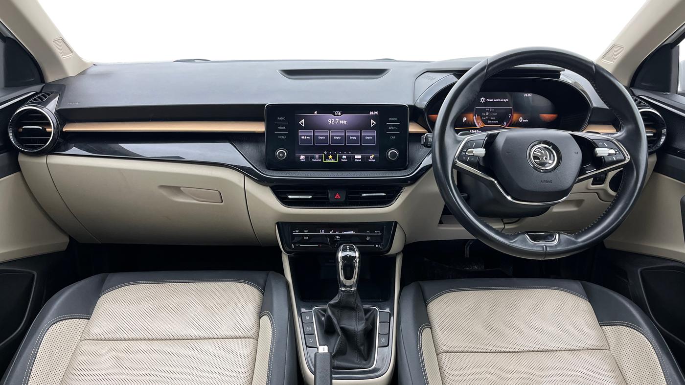 2023 Skoda SLAVIA STYLE 1.0L TSI AT, Petrol, Automatic, 42,661 km, Dashboard