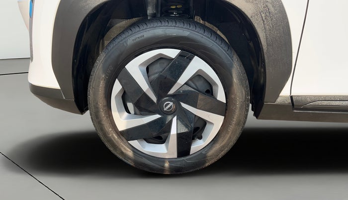 2021 Nissan MAGNITE XL, Petrol, Manual, 9,933 km, Left Front Wheel