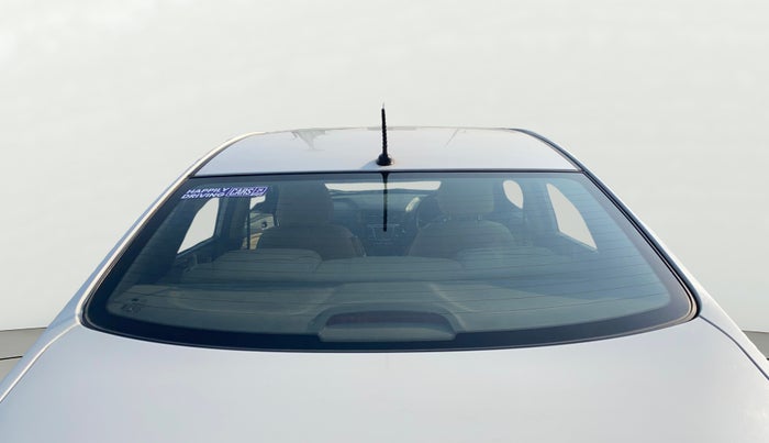 2016 Hyundai Verna 1.6 CRDI S, Diesel, Manual, 91,205 km, Rear Windshield