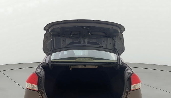 2015 Maruti Ciaz ZXI, Petrol, Manual, 93,649 km, Boot Door Open