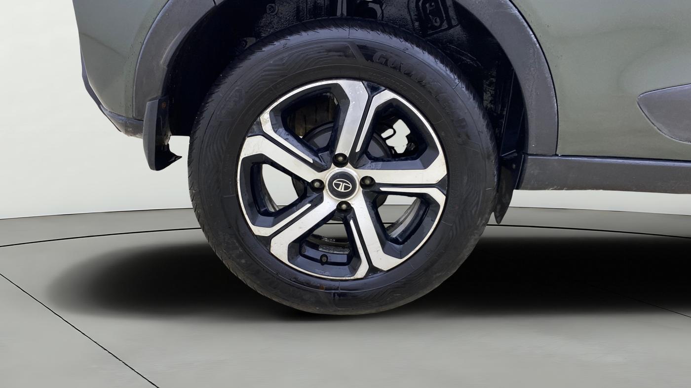 2022 Tata NEXON XZ PLUS (PREMIUM) PETROL, Petrol, Manual, 80,184 km, Right Rear Wheel