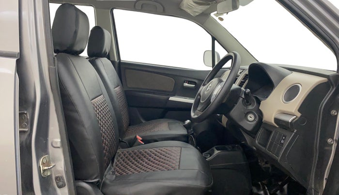 2016 Maruti Wagon R 1.0 LXI, Petrol, Manual, 1,49,449 km, Right Side Front Door Cabin