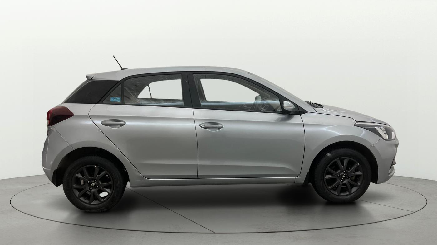 2019 Hyundai Elite i20 SPORTZ PLUS 1.2, Petrol, Manual, 84,749 km, Right Side View