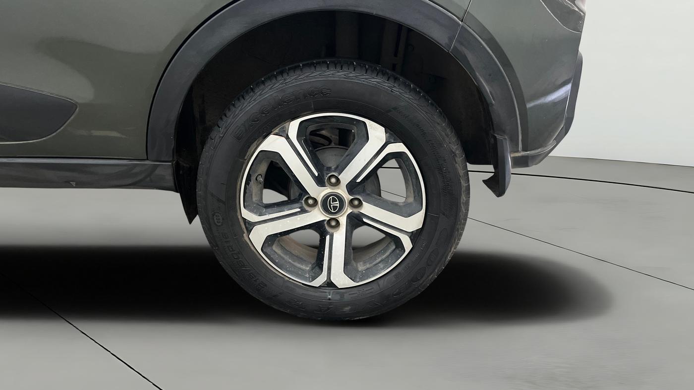 2021 Tata NEXON XZ PLUS (O) PETROL, Petrol, Manual, 27,417 km, Left Rear Wheel