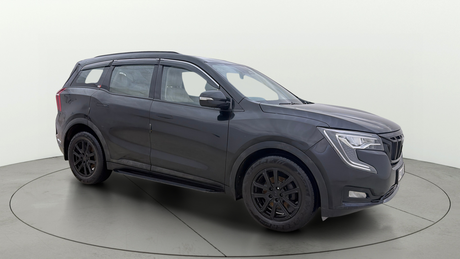 2025 Mahindra XUV700 2021-2026 AX 7 P AT 7 STR