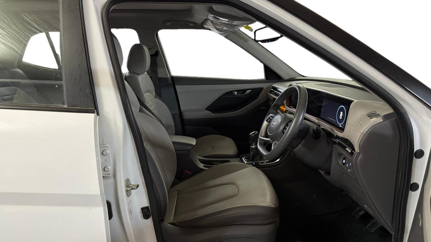 2024 Hyundai Creta SX (O) 1.5 DIESEL, Diesel, Manual, 29,794 km, Right Side Front Door Cabin