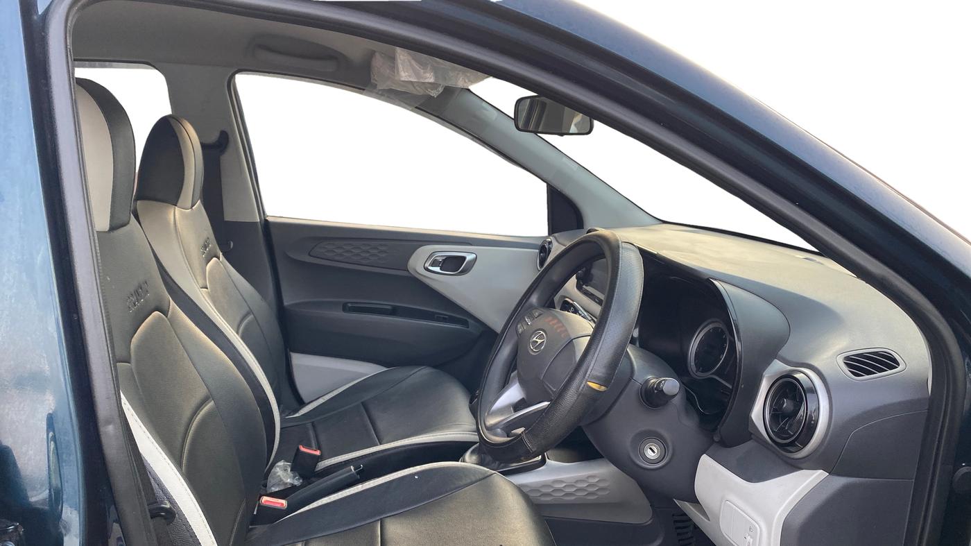 2021 Hyundai GRAND I10 NIOS SPORTZ AMT 1.2 KAPPA VTVT, Petrol, Automatic, 25,980 km, Right Side Front Door Cabin