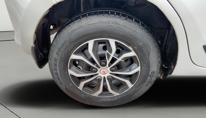 2018 Maruti Swift VXI, Petrol, Manual, 73,964 km, Right Rear Wheel