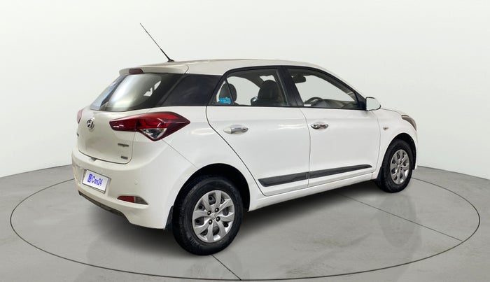 2015 Hyundai Elite i20 MAGNA 1.2, Petrol, Manual, 27,549 km, Right Back Diagonal