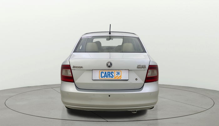 2015 Skoda Rapid AMBITION 1.6 MPI MT, Petrol, Manual, 1,43,066 km, Back/Rear