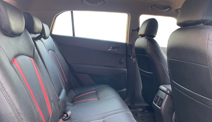 2015 Hyundai Creta SX PLUS AT 1.6 DIESEL, Diesel, Automatic, 60,636 km, Right Side Rear Door Cabin