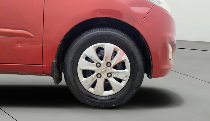 2013 Hyundai i10 SPORTZ 1.2, Petrol, Manual, 71,113 km, Right Front Wheel