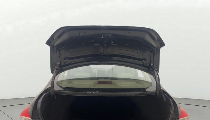 2014 Renault Scala RXL PETROL, Petrol, Manual, 72,419 km, Boot Door Open